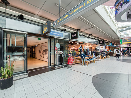 Entrance to NS International Regus Express Schiphol